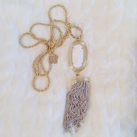 Kendra Scott Jewelry - Kendra Scott Glam Rocks White Charlsea Necklace